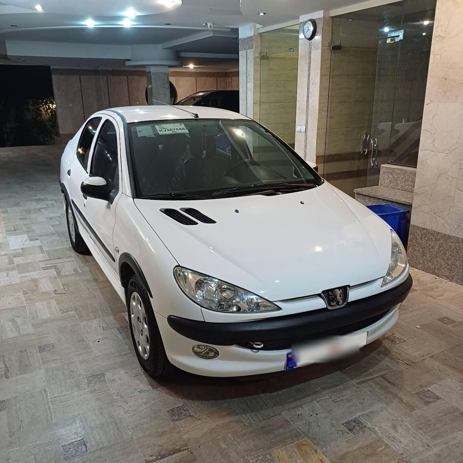 پژو ۲۰۶ صندوق دار v8 - 1398