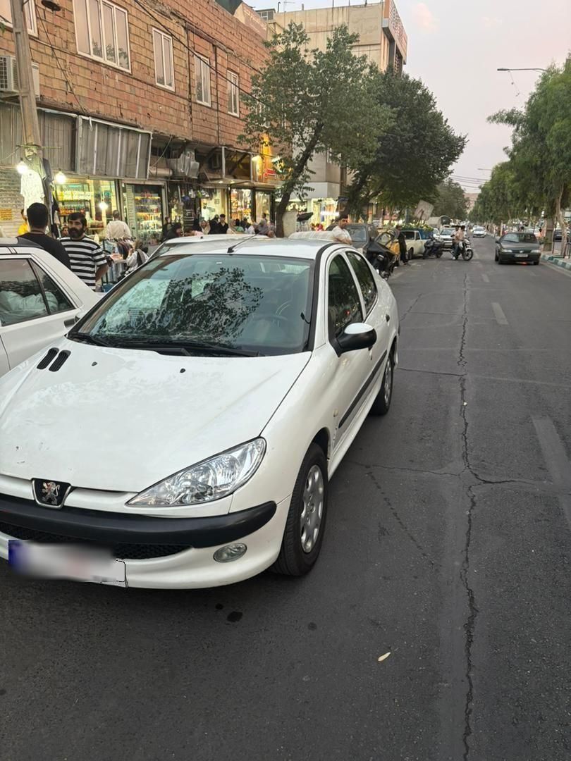 پژو ۲۰۶ صندوق دار v8 - 1394