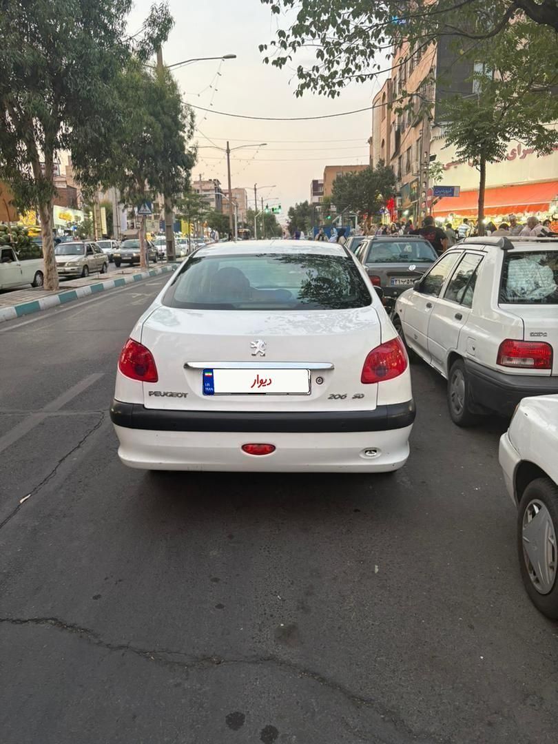 پژو ۲۰۶ صندوق دار v8 - 1394