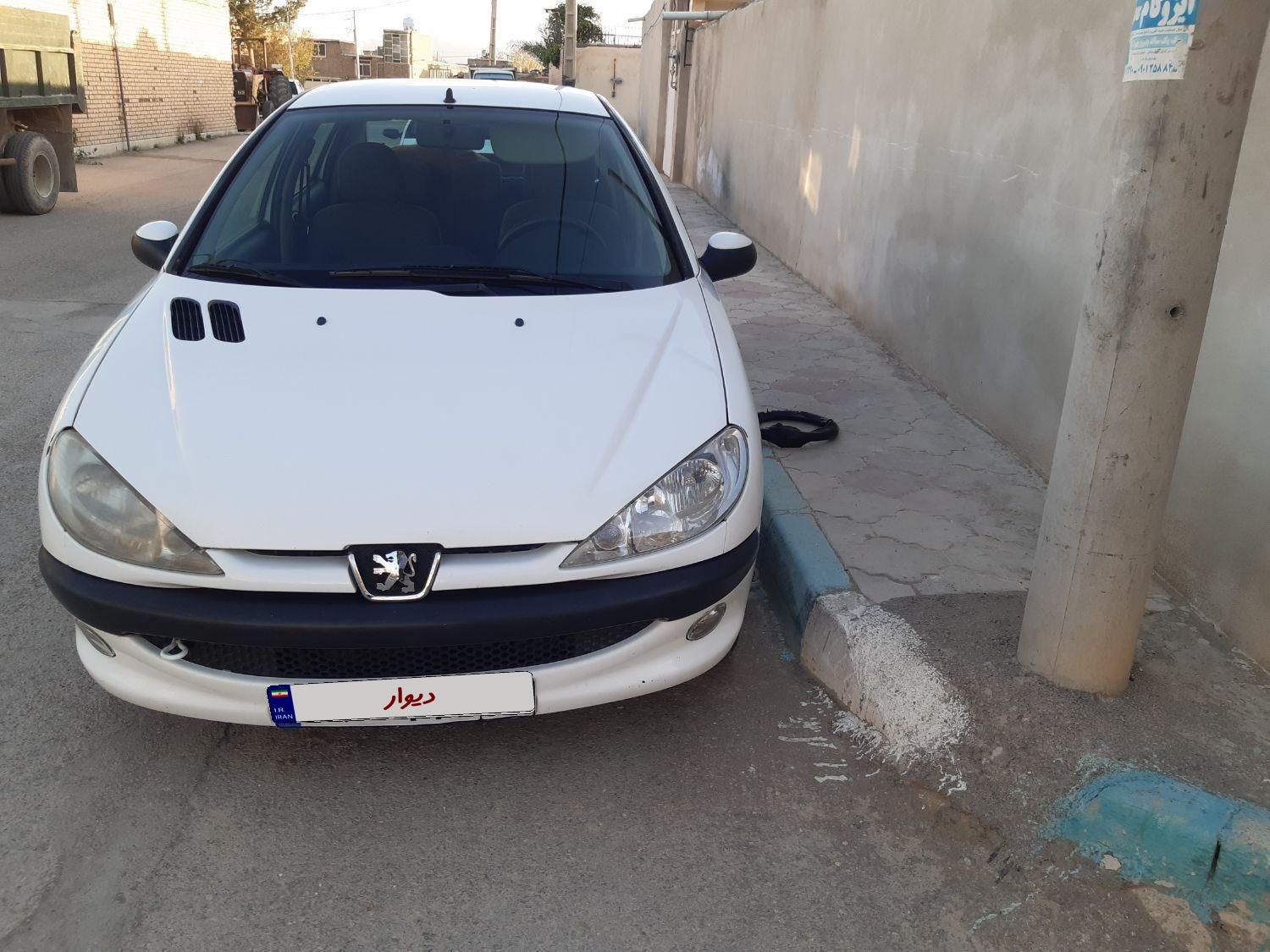 پژو ۲۰۶ صندوق دار v8 - 1395