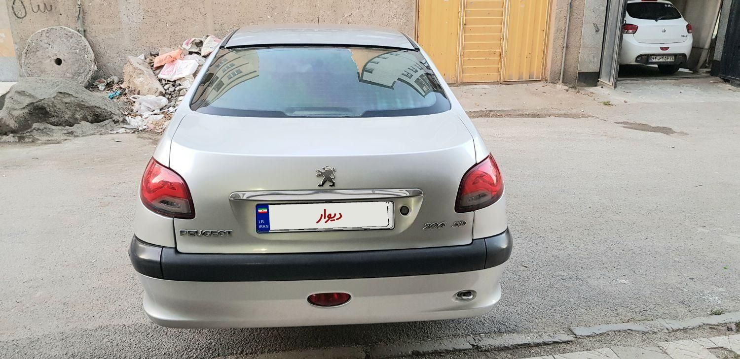 پژو ۲۰۶ صندوق دار v8 - 1385