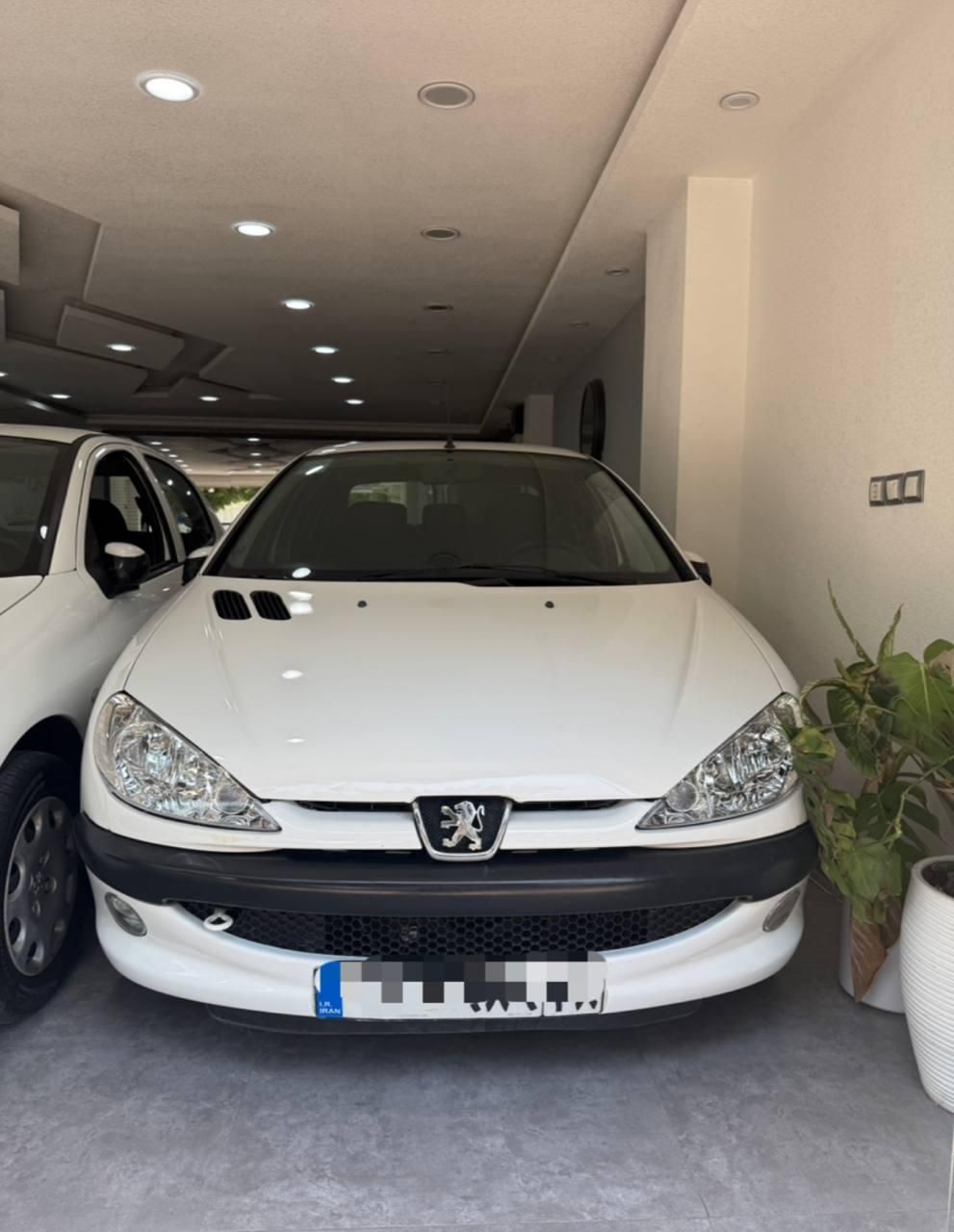 پژو ۲۰۶ صندوق دار v8 - 1396