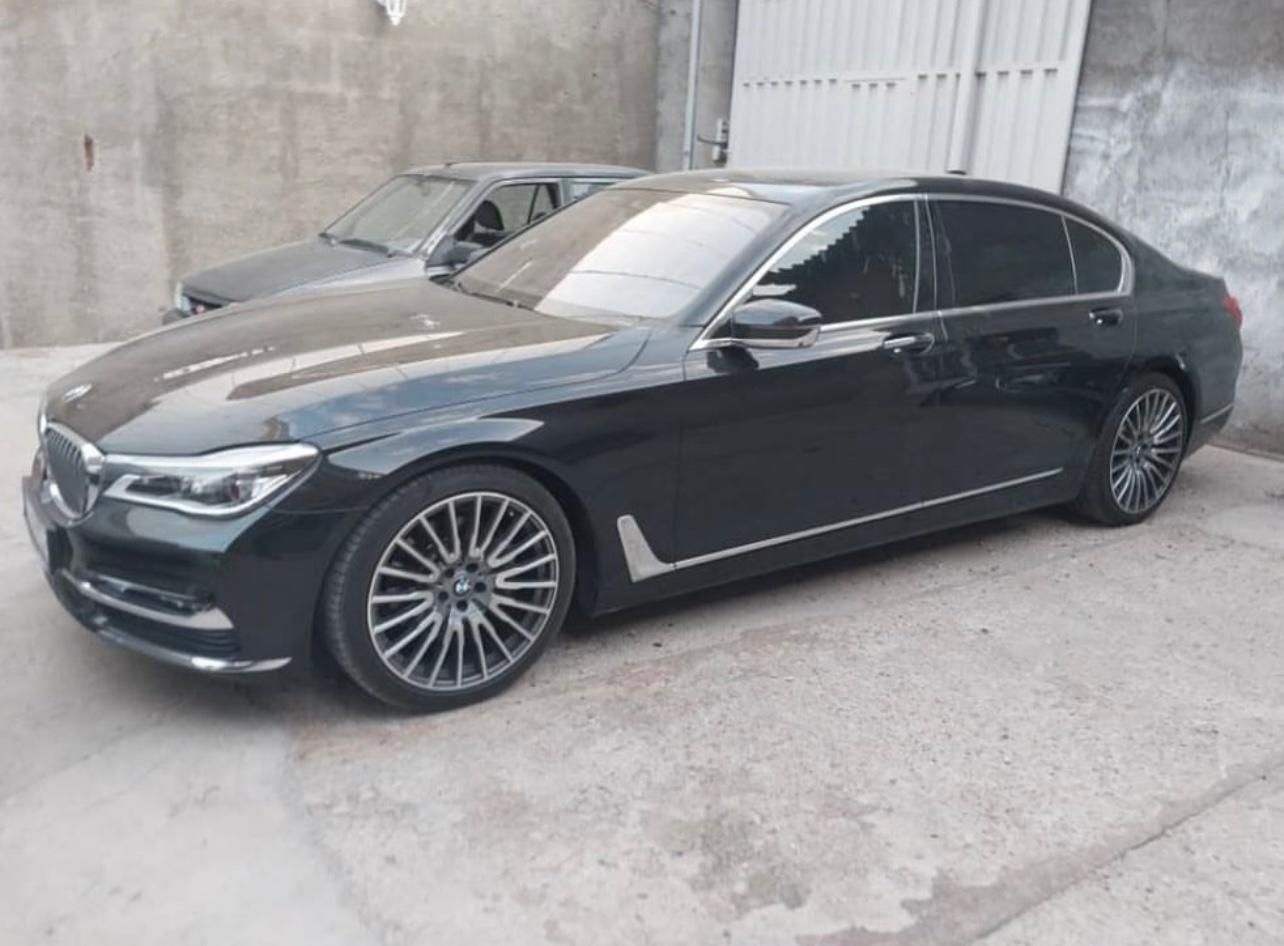 خودرو ب ام و، سری 7 آگهی ann_18668907