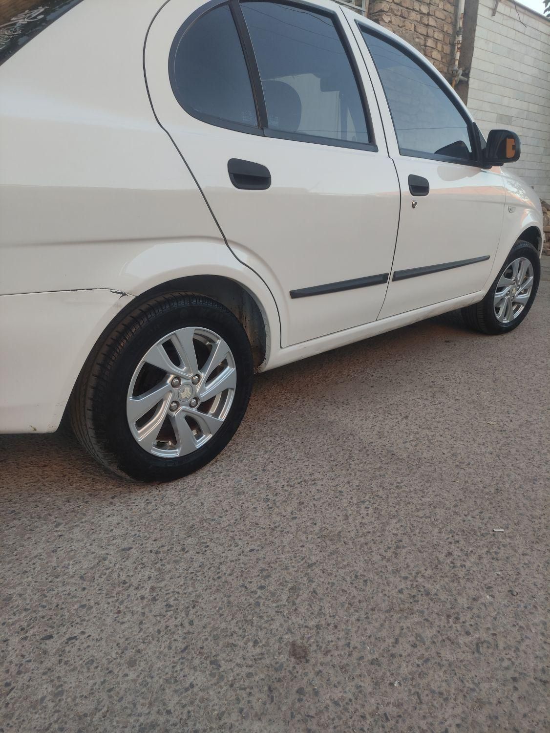 تیبا صندوق دار SX - 1398