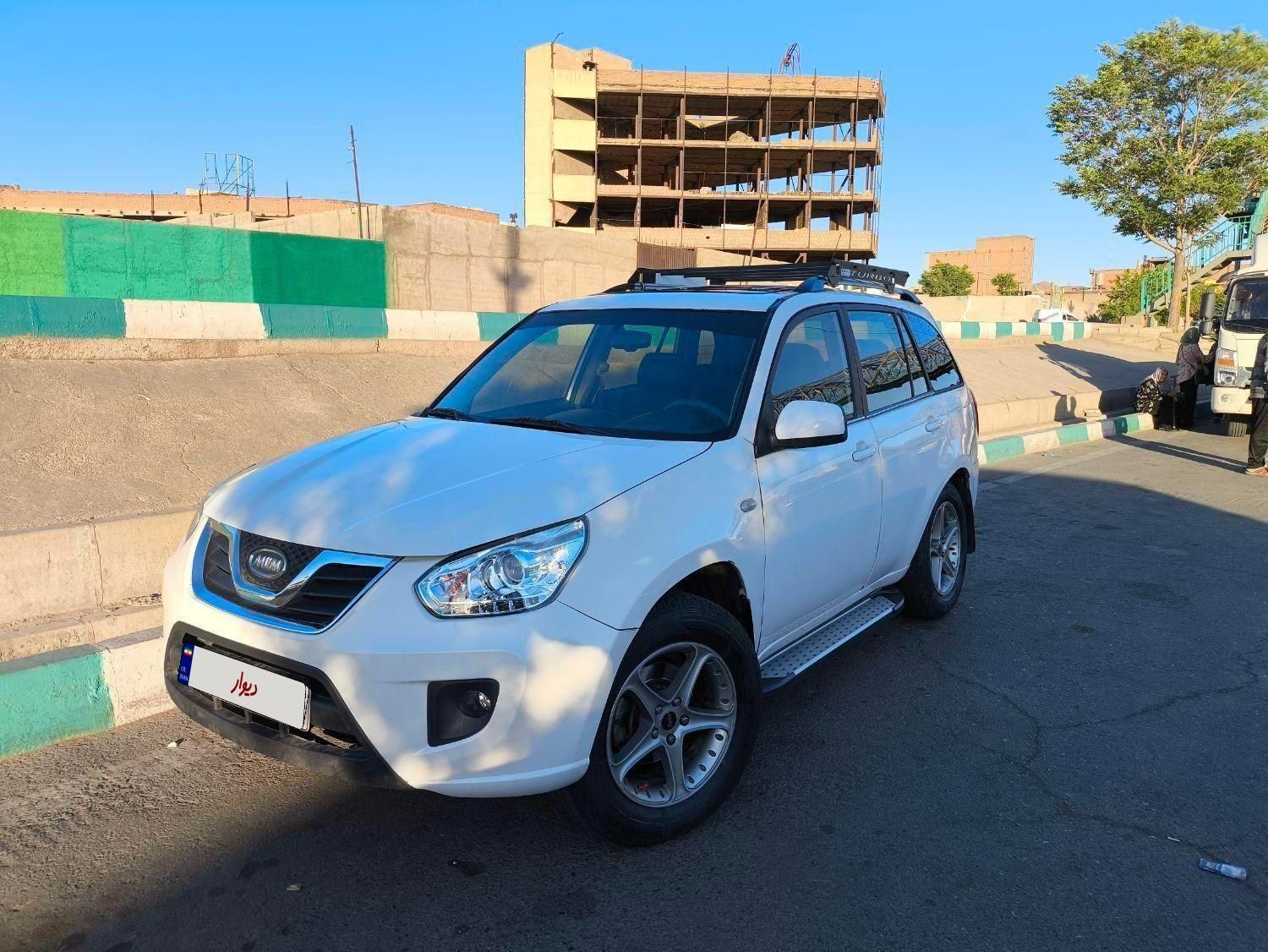 خودرو ام وی ام، X33 آگهی ann_18669588