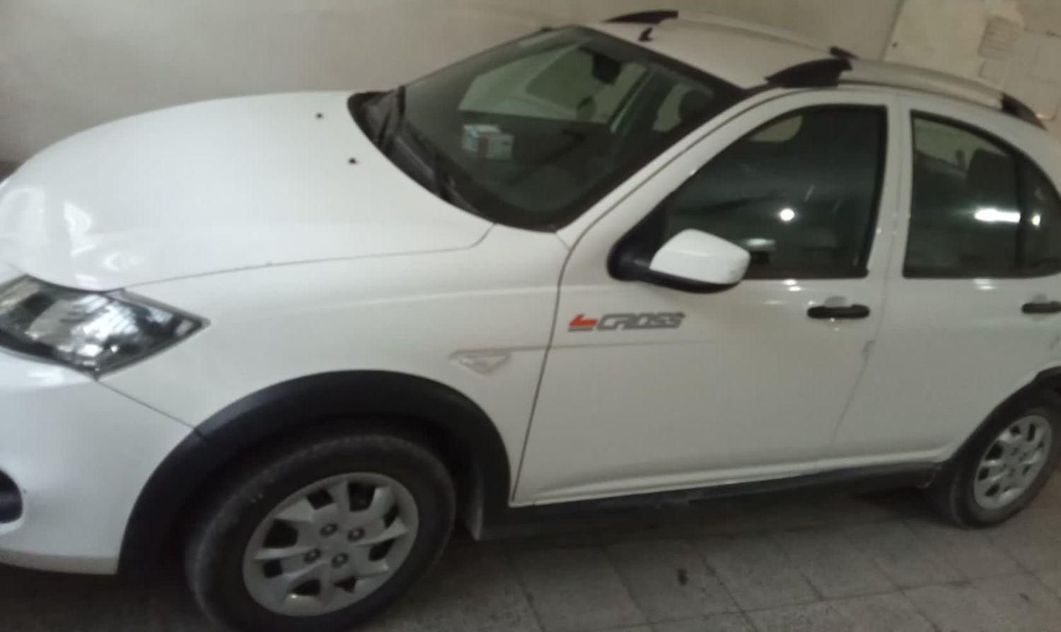 خودرو کوییک، معمولی آگهی ann_18670364