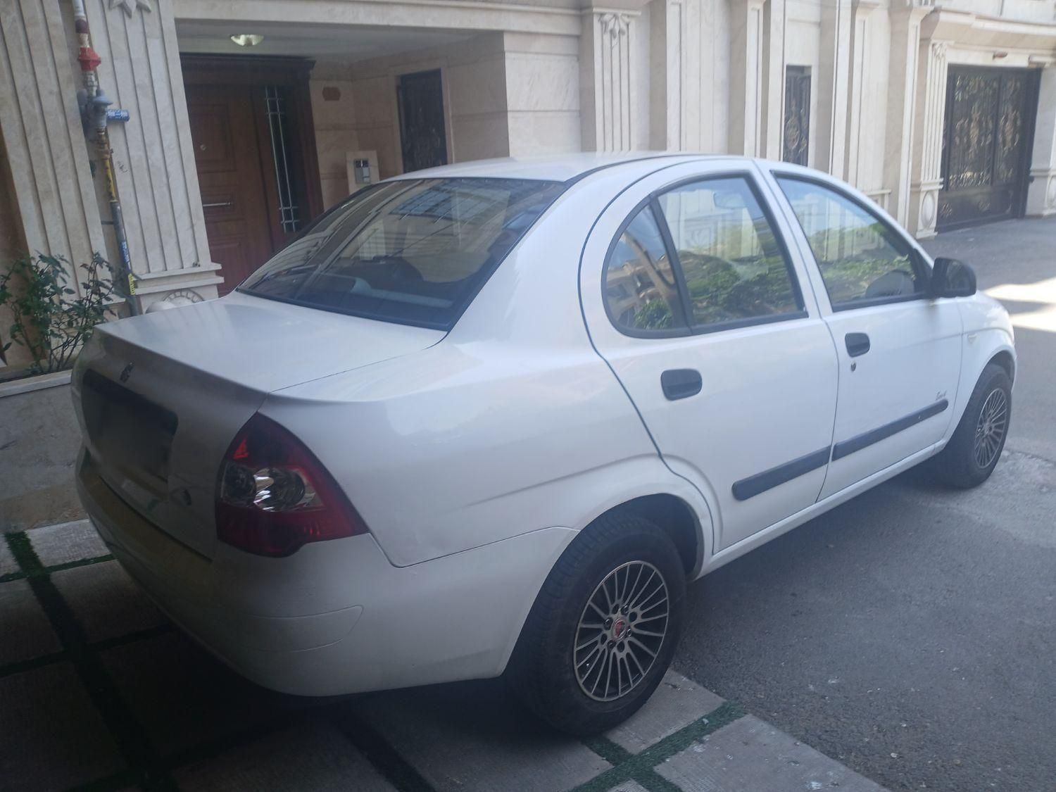 تیبا صندوق دار SX - 1392