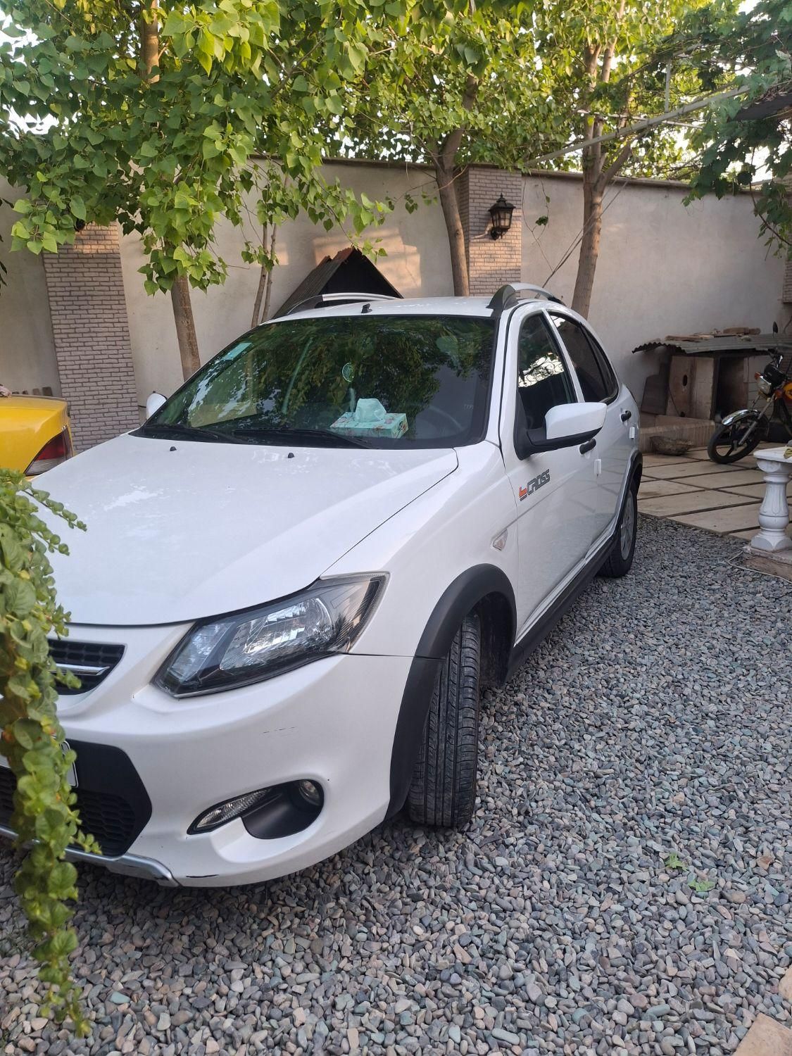 خودرو کوییک، معمولی آگهی ann_18670652