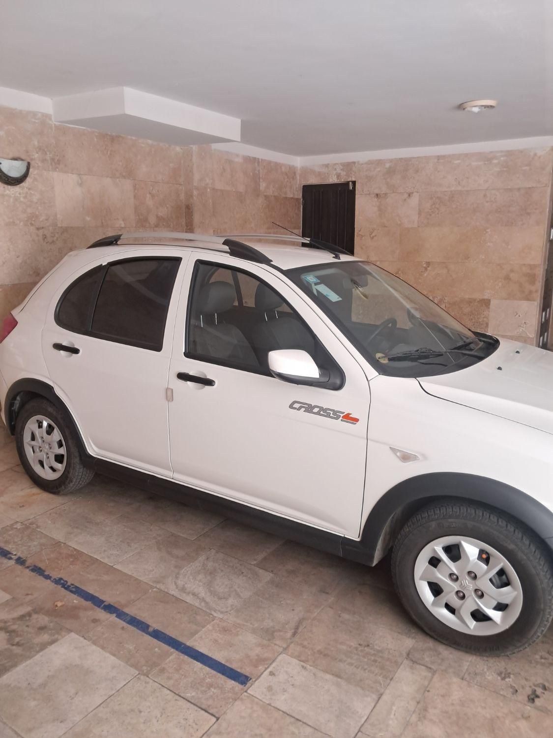 خودرو کوییک، معمولی آگهی ann_18670746