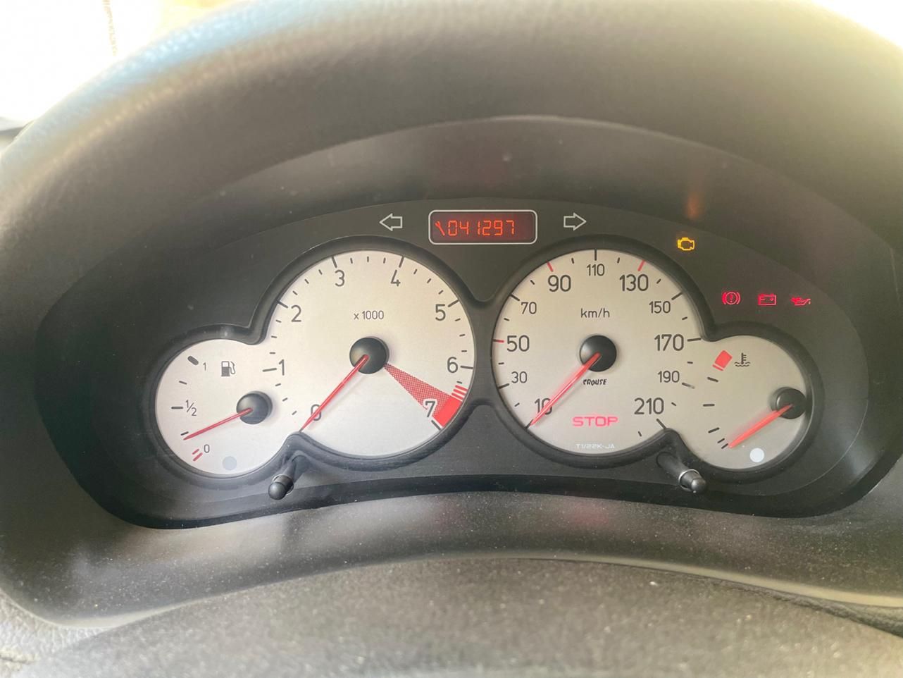 پژو ۲۰۶ صندوق دار v8 - 1399
