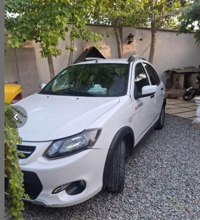 خودرو کوییک، معمولی آگهی ann_18671324