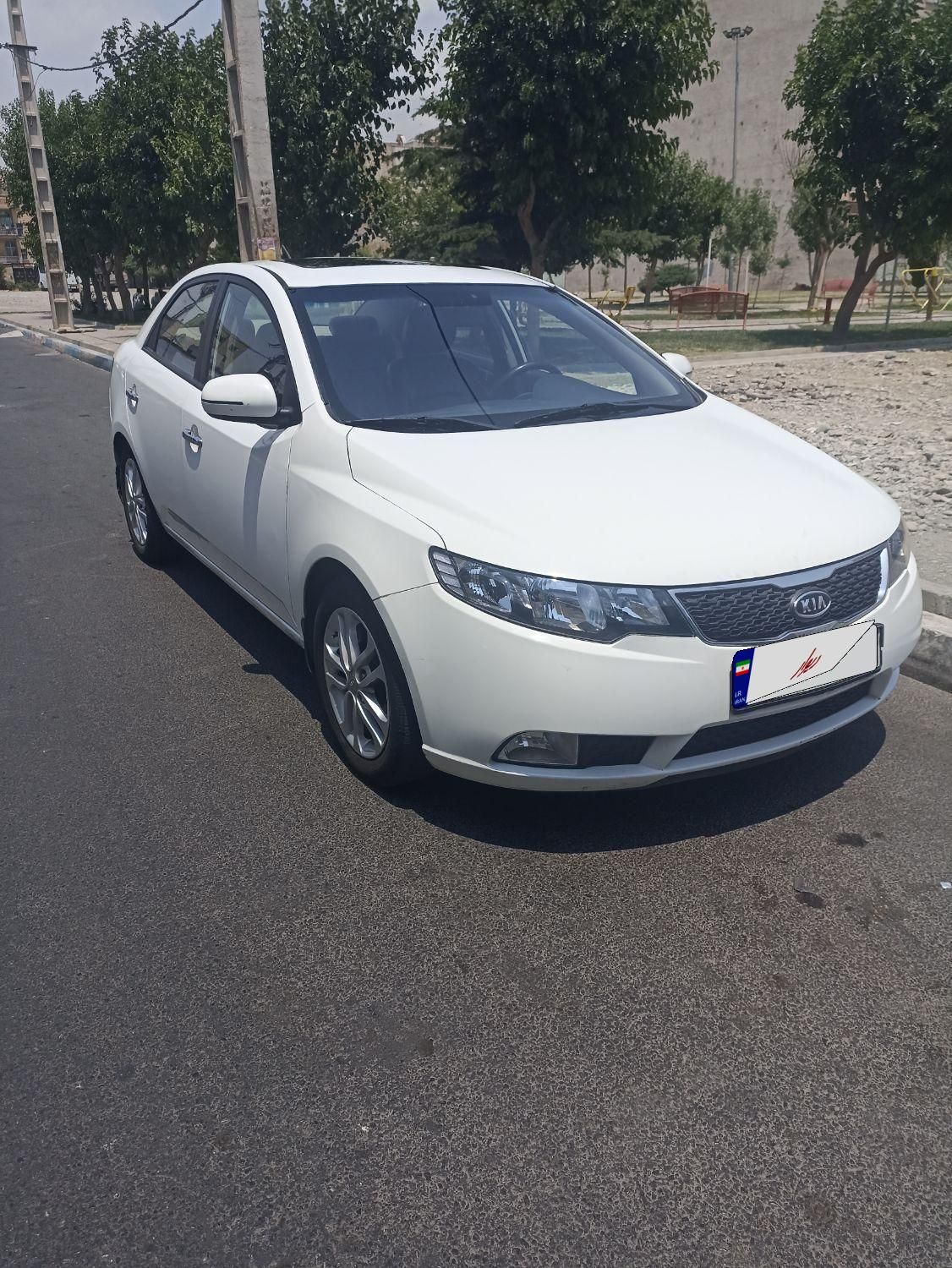 خودرو کیا، سراتو مونتاژ آگهی ann_18672108