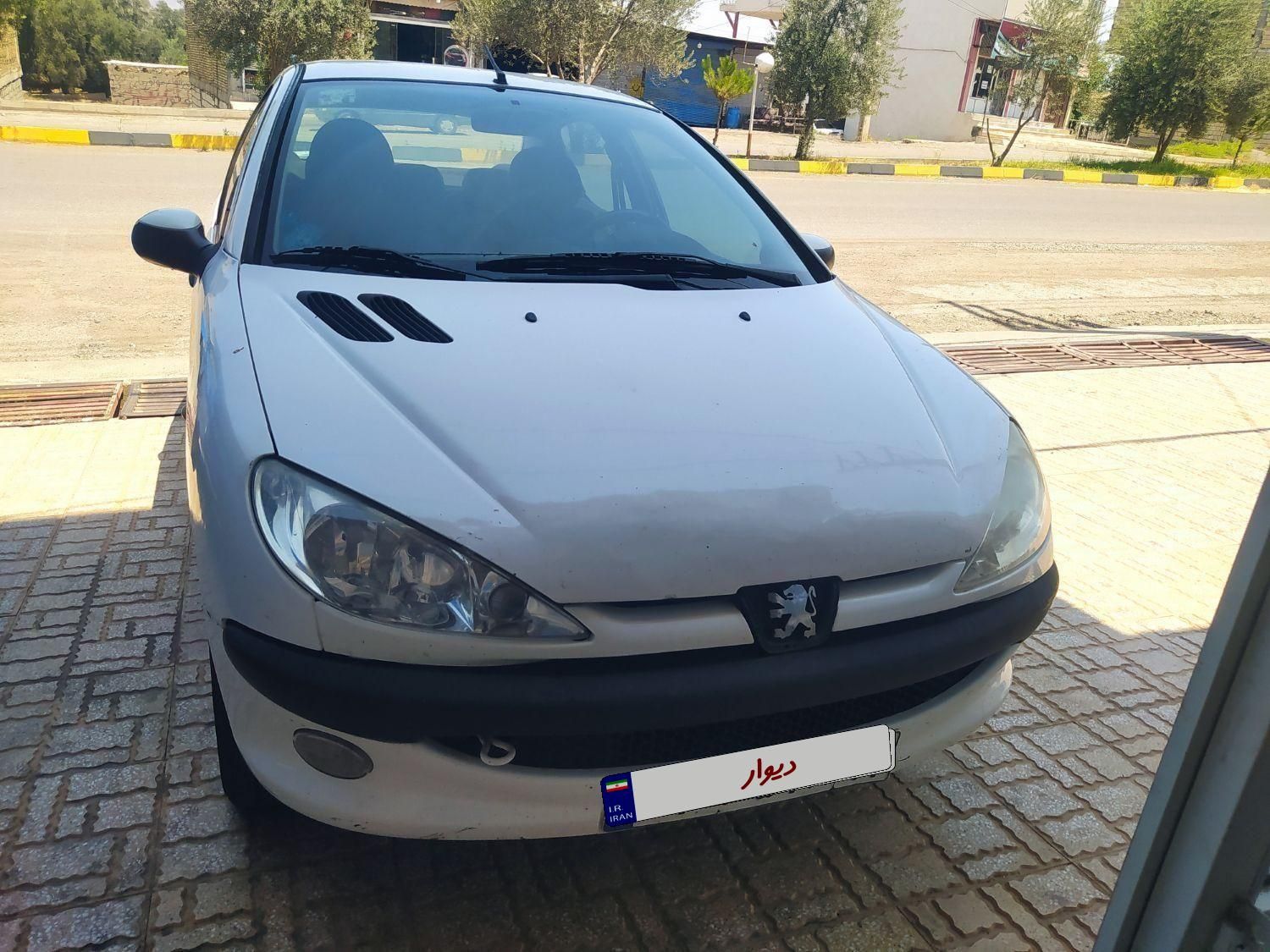 پژو ۲۰۶ صندوق دار v8 - 1390