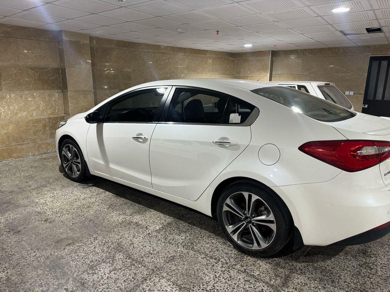 کیا سراتو 2.0 لیتر اتوماتیک GT لاین - 2016