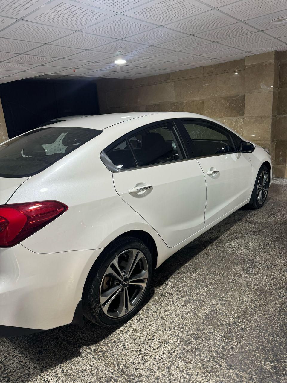 کیا سراتو 2.0 لیتر اتوماتیک GT لاین - 2016