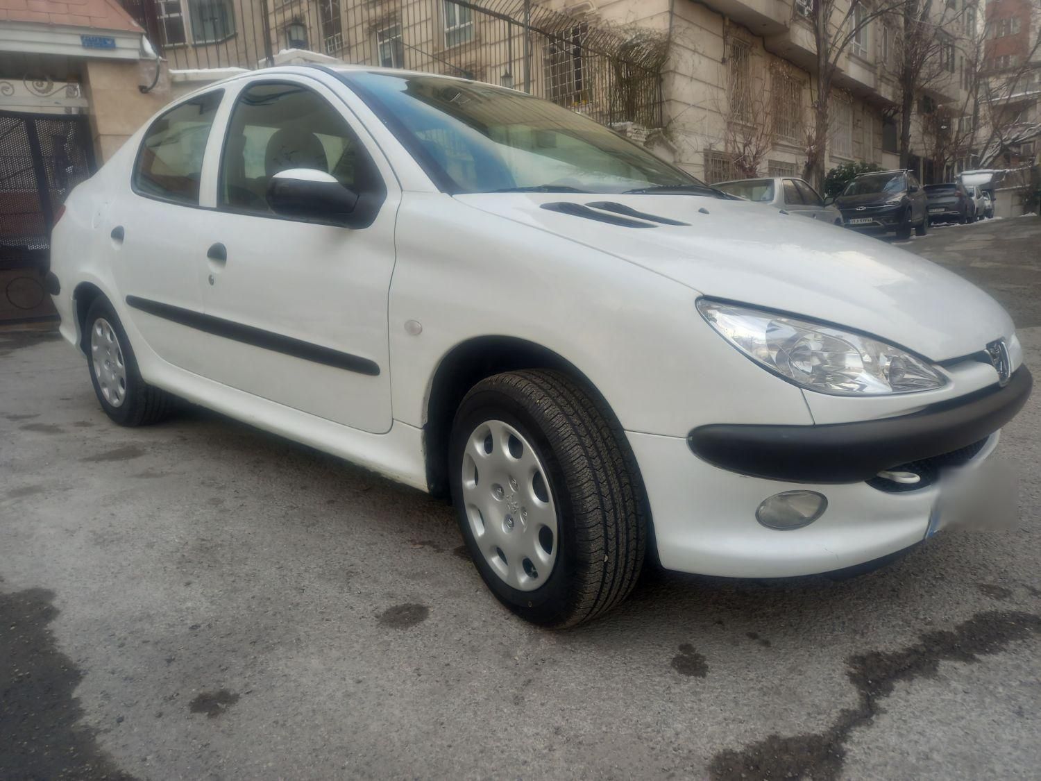 پژو ۲۰۶ صندوق دار v8 - 1395