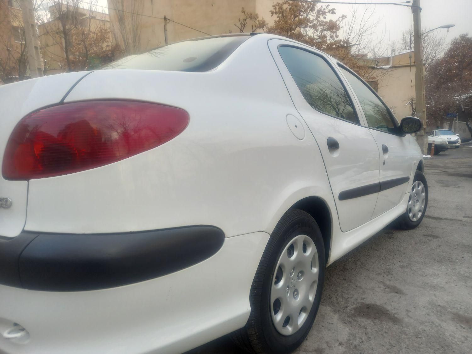 خودرو پژو، ۲۰۶ صندوق دار آگهی ann_18674105