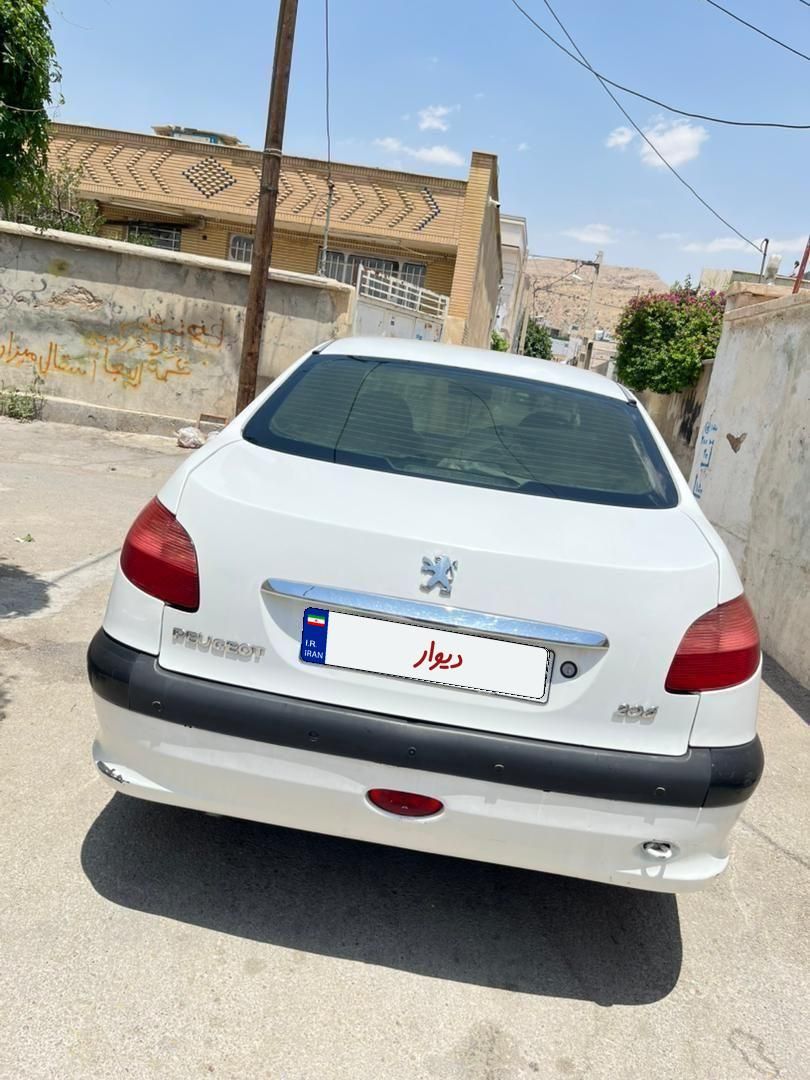 پژو ۲۰۶ صندوق دار v8 - 1386