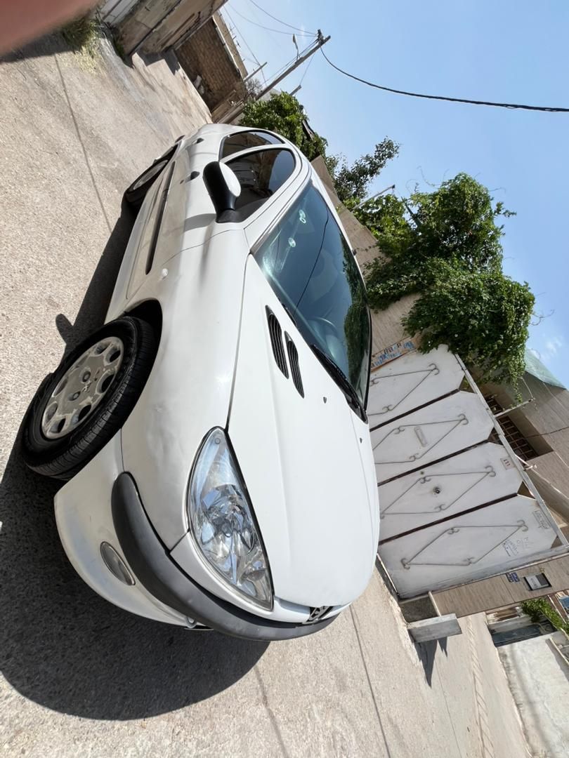 پژو ۲۰۶ صندوق دار v8 - 1386