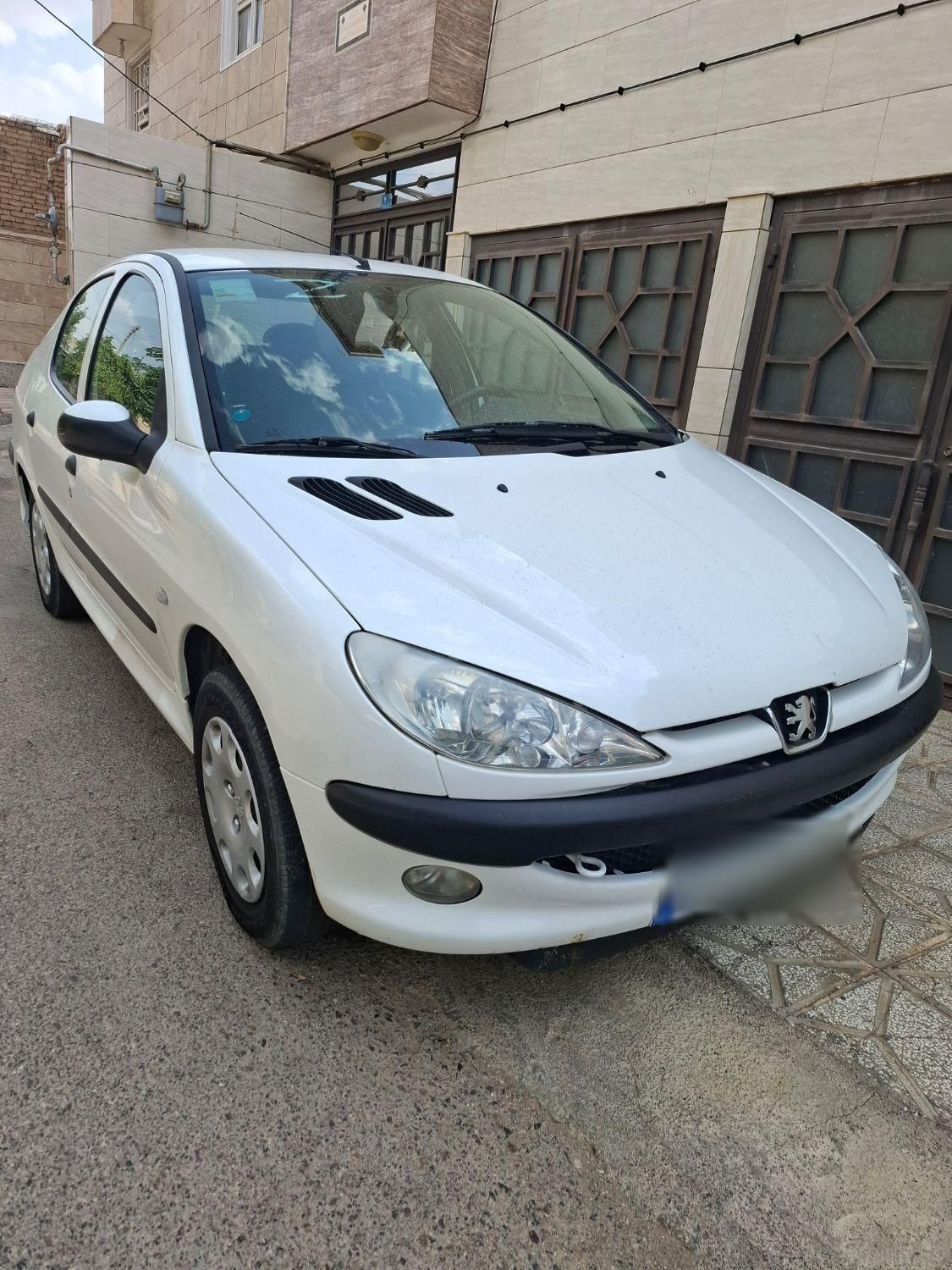 پژو ۲۰۶ صندوق دار v8 - 1399
