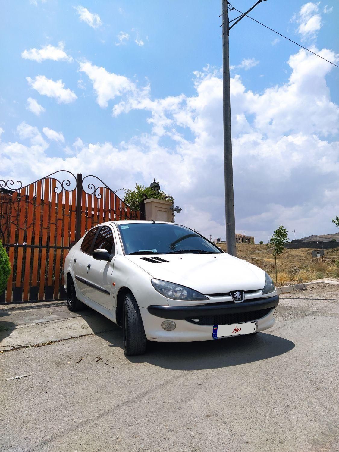 پژو ۲۰۶ صندوق دار v8 - 1389