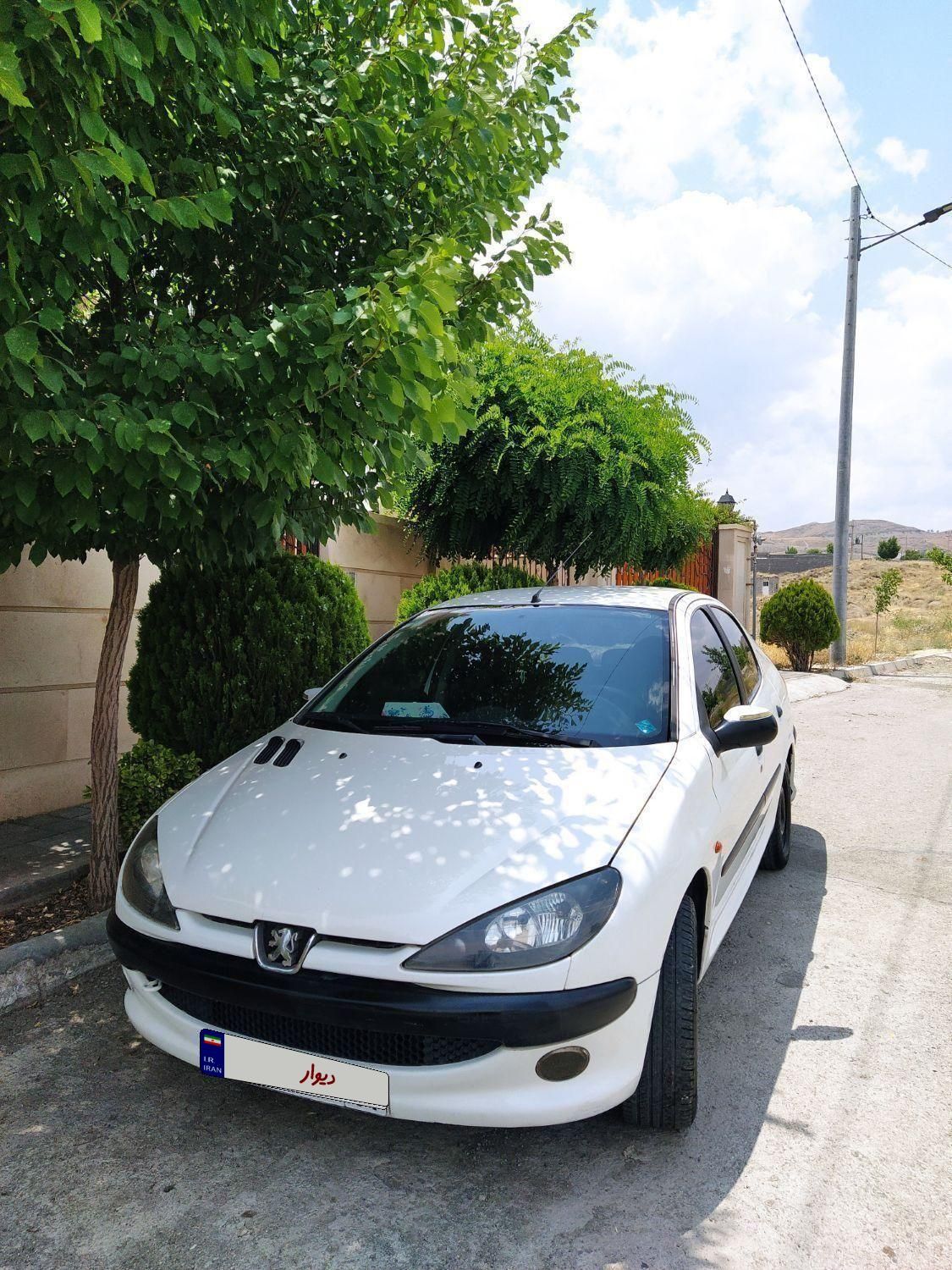پژو ۲۰۶ صندوق دار v8 - 1389