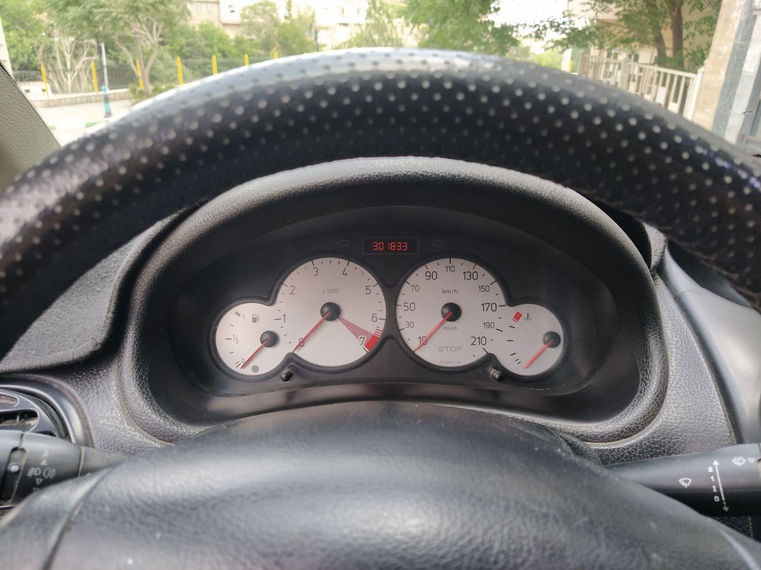پژو ۲۰۶ صندوق دار v8 - 1389