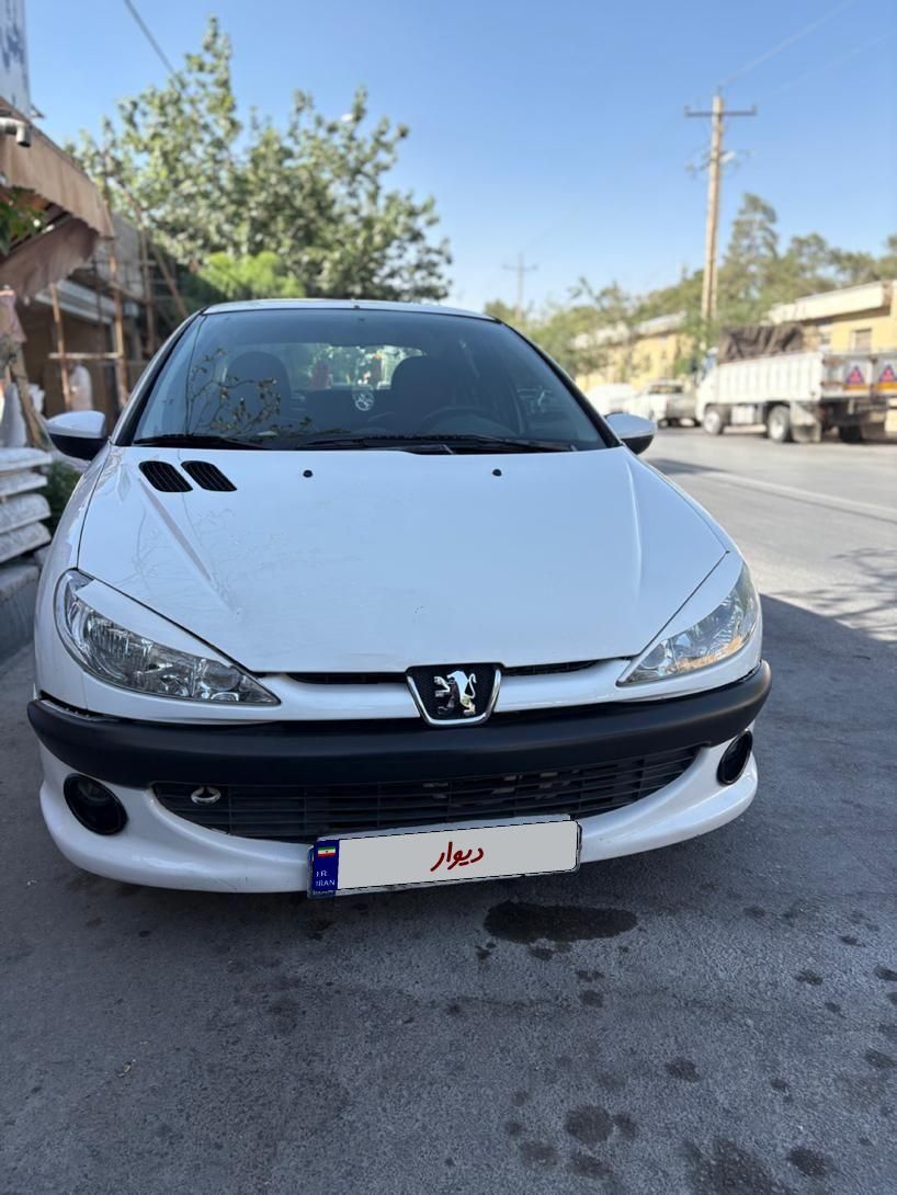 پژو ۲۰۶ صندوق دار v8 - 1389