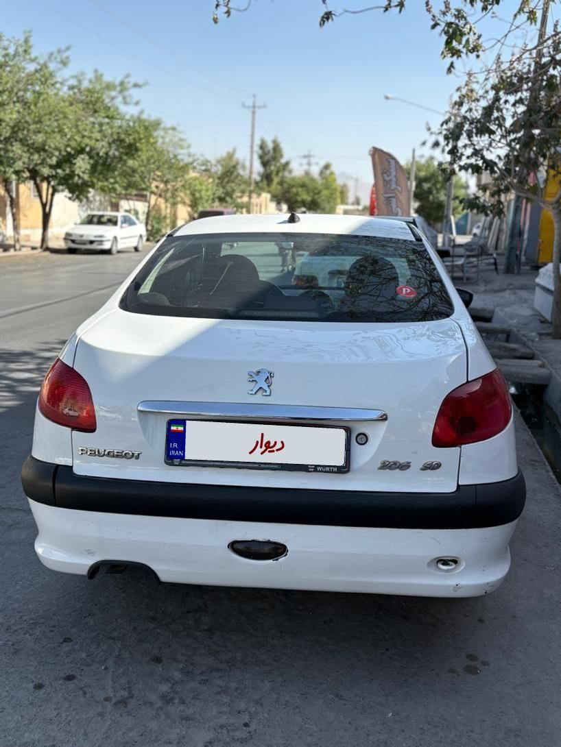 پژو ۲۰۶ صندوق دار v8 - 1389