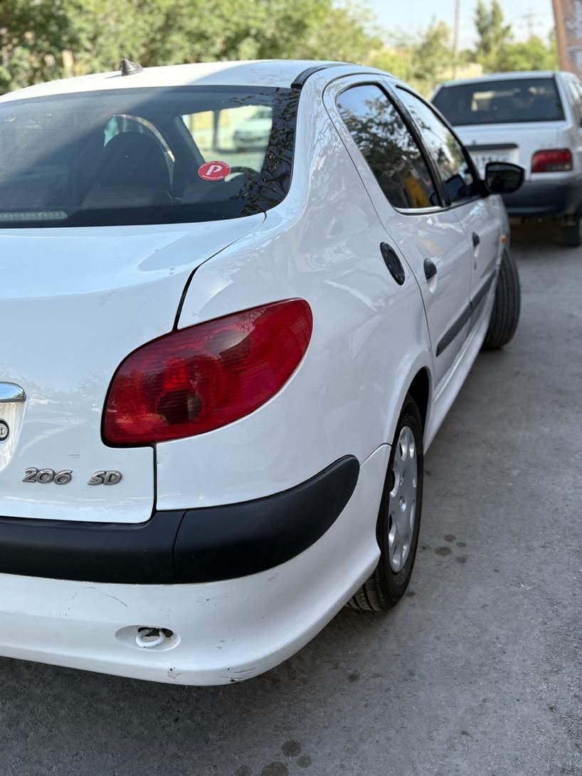 پژو ۲۰۶ صندوق دار v8 - 1389