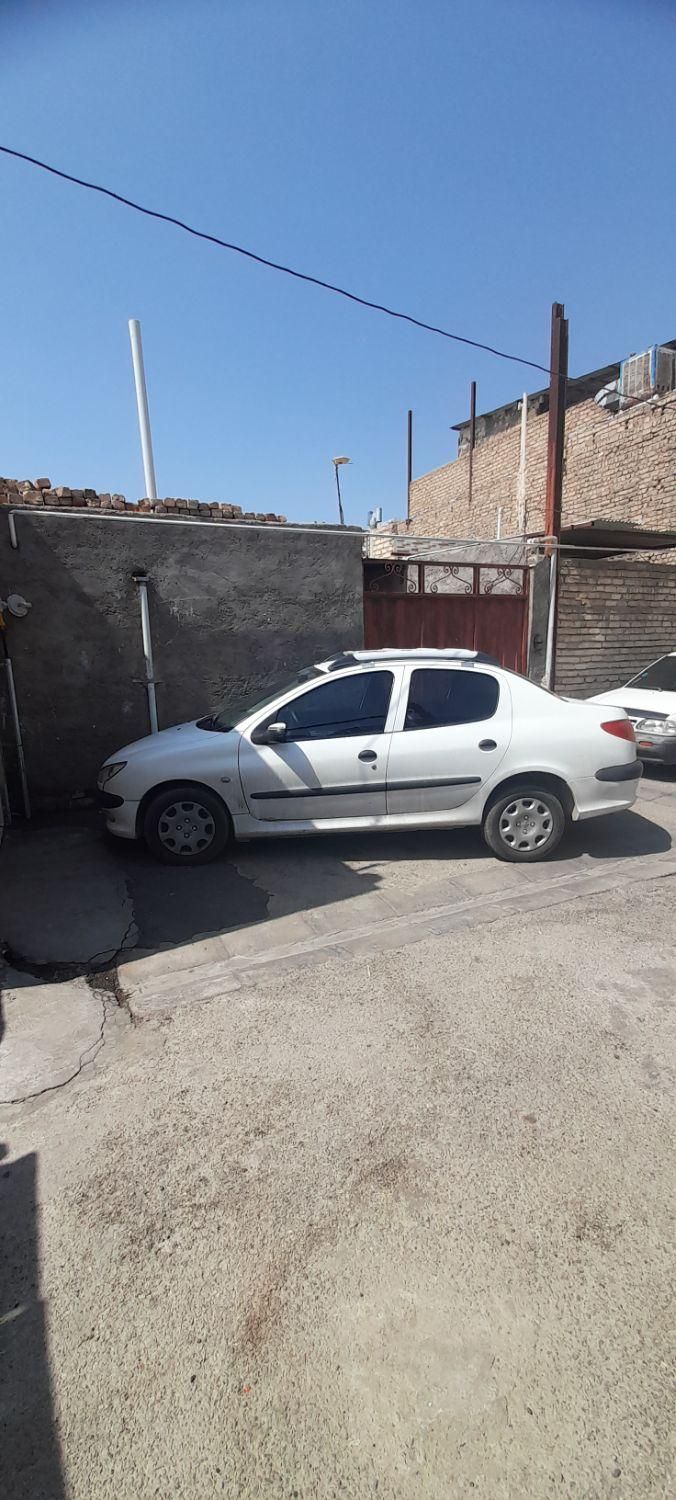 پژو ۲۰۶ صندوق دار v8 - 1394