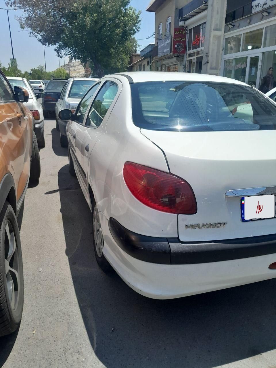 پژو ۲۰۶ صندوق دار v8 - 1393