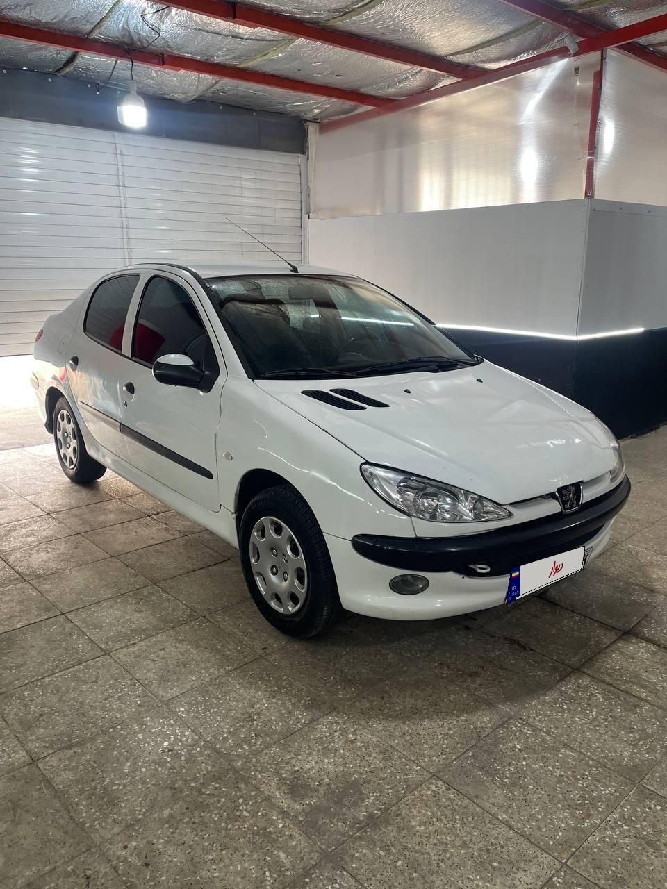 پژو ۲۰۶ صندوق دار v8 - 1394