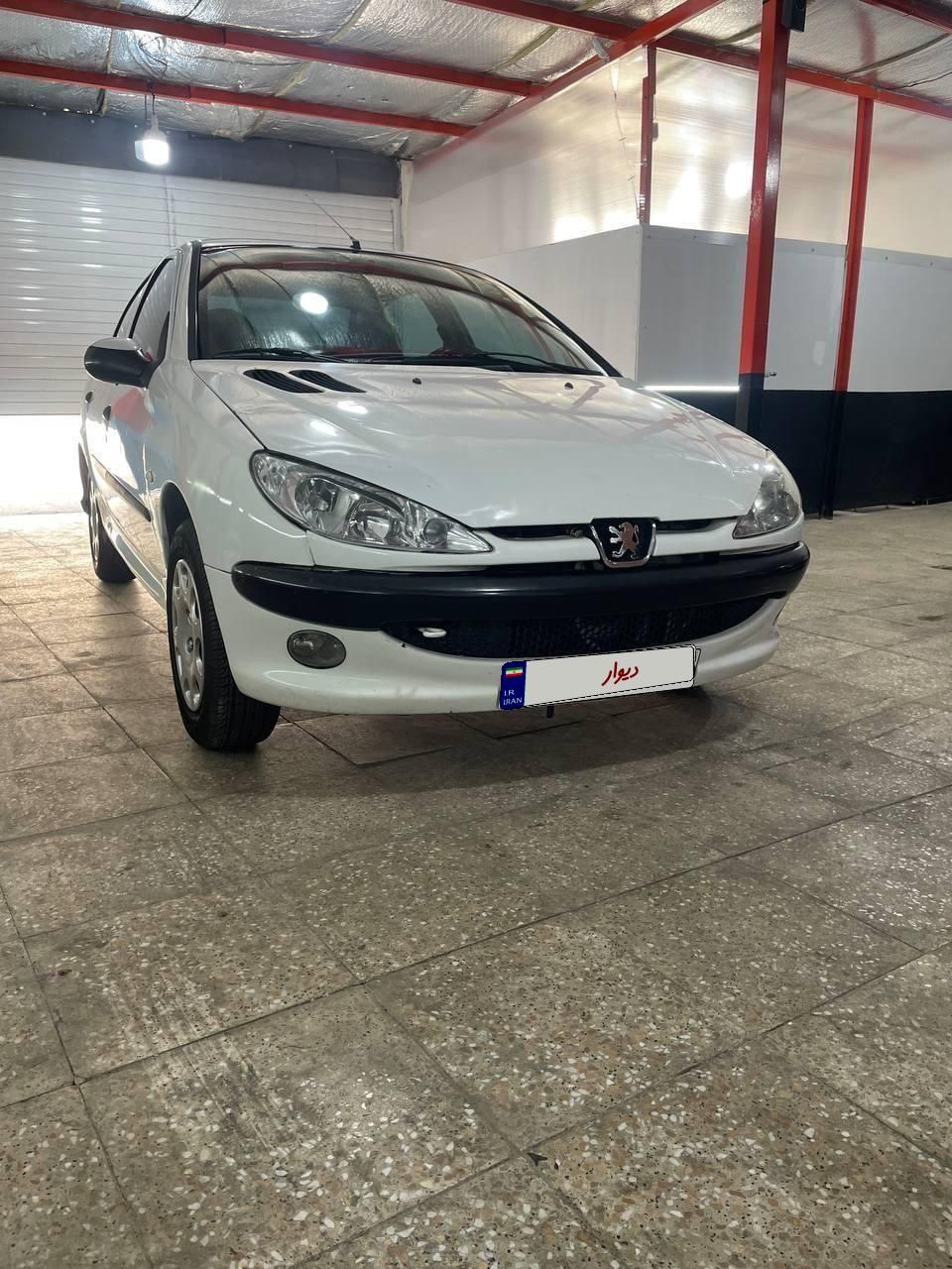 پژو ۲۰۶ صندوق دار v8 - 1394