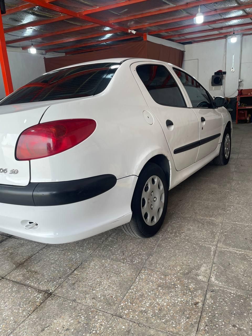 پژو ۲۰۶ صندوق دار v8 - 1394