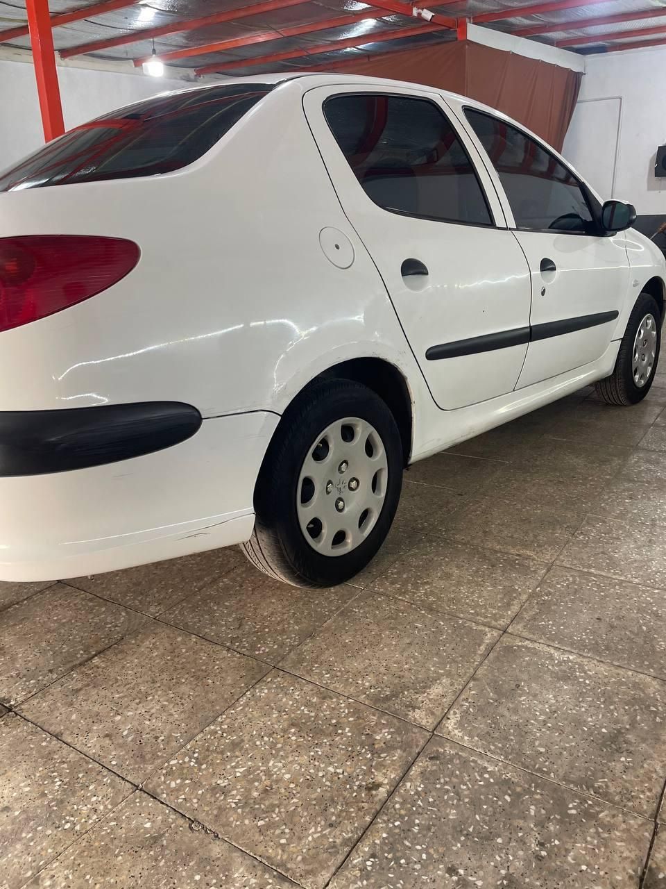 پژو ۲۰۶ صندوق دار v8 - 1394
