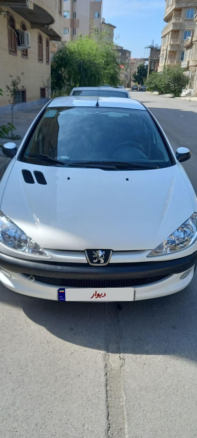 پژو ۲۰۶ صندوق دار v8 - 1394