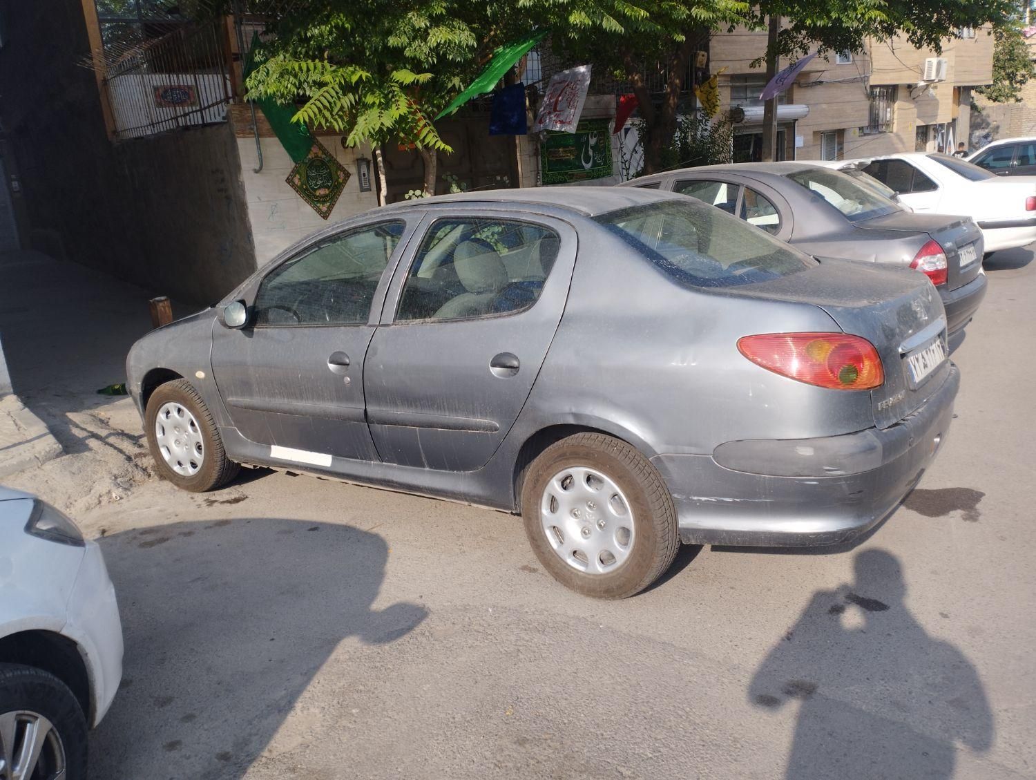 پژو ۲۰۶ صندوق دار v8 - 1393