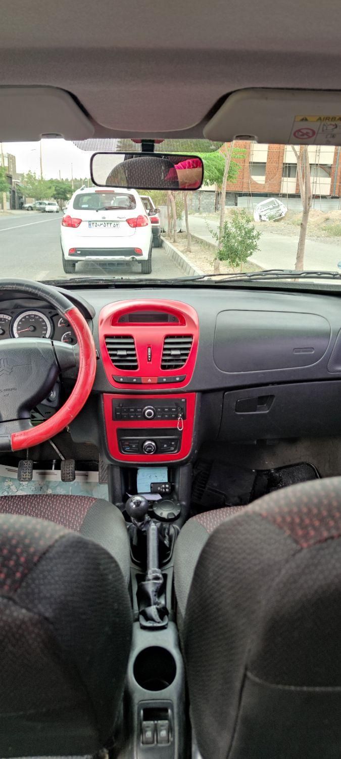 کوییک R دنده‌ای - 1401