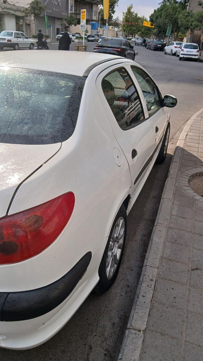 پژو ۲۰۶ صندوق دار v8 - 1399