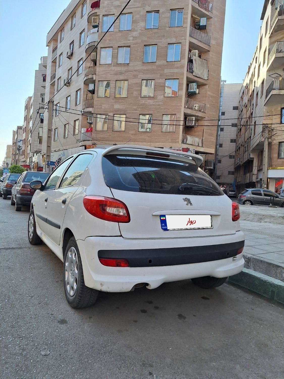 پژو 206 تیپ 3 - 1390