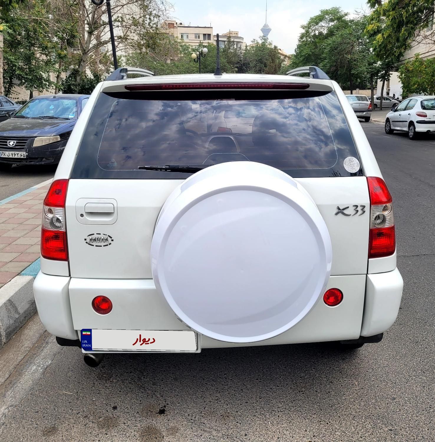 خودرو ام وی ام، X33 آگهی ann_18680073