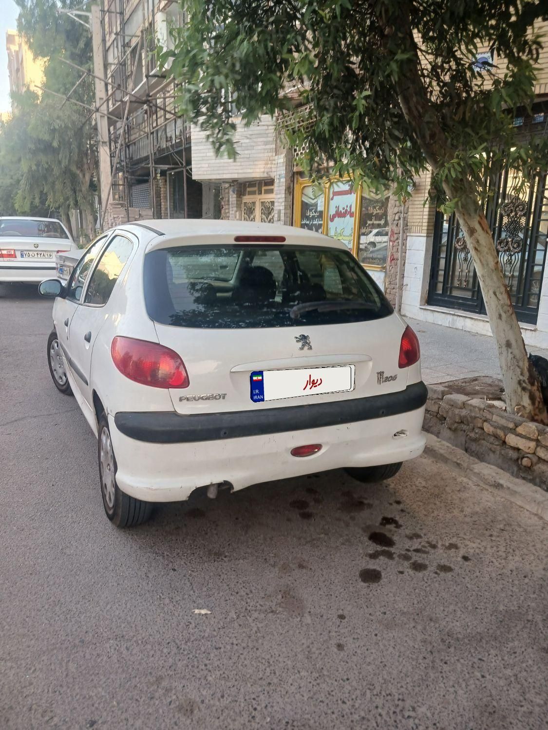 پژو 206 تیپ 5 - 1396
