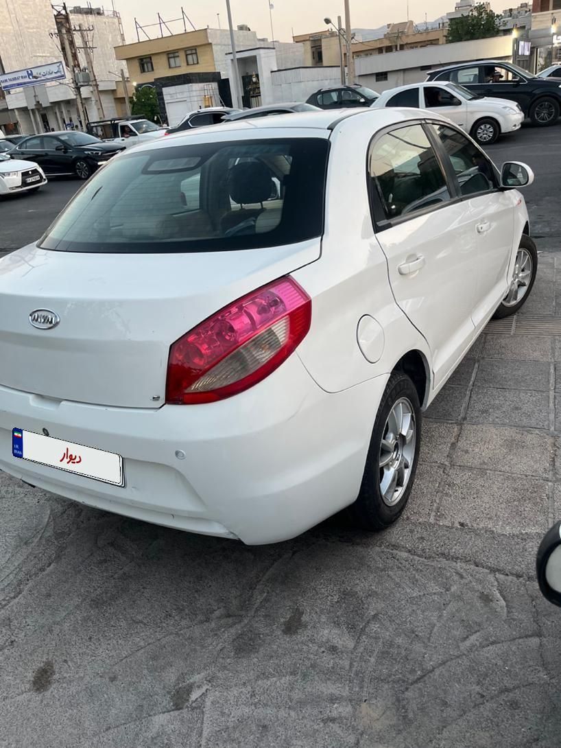ام وی ام 315 صندوقدار اسپرت دنده‌ای - 1393