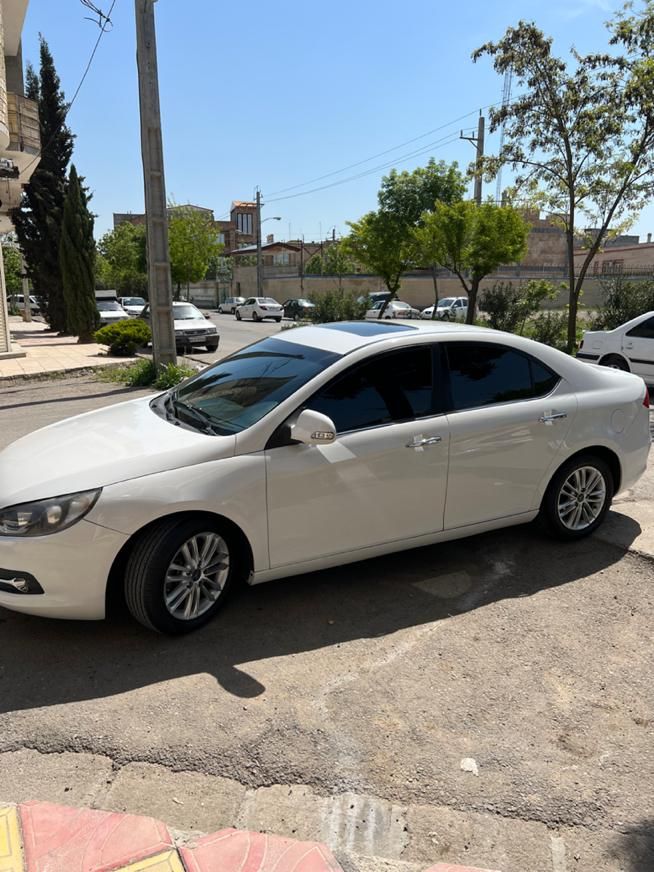 جک J5 اتوماتیک - 1394