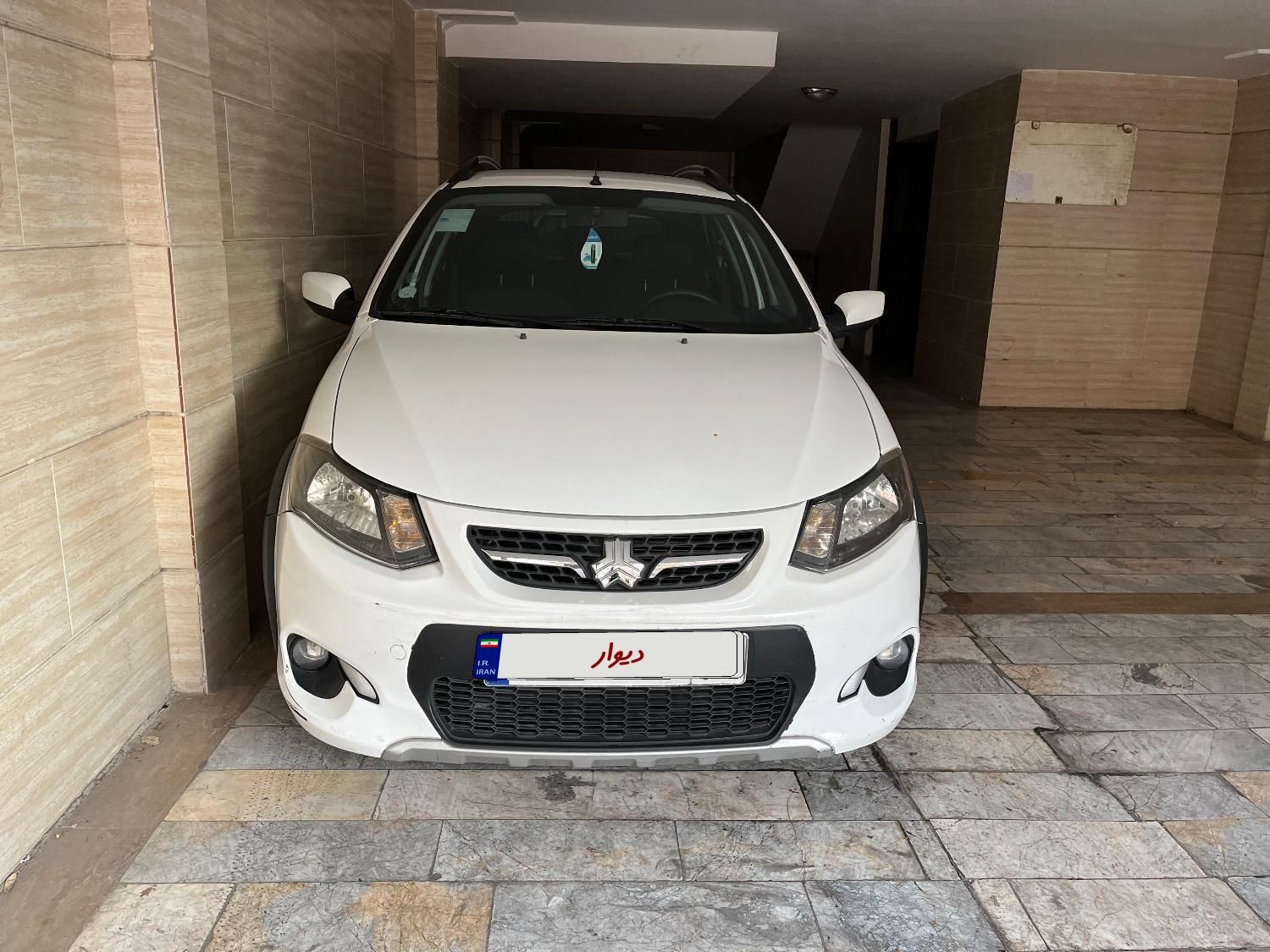 خودرو کوییک، معمولی آگهی ann_18686536