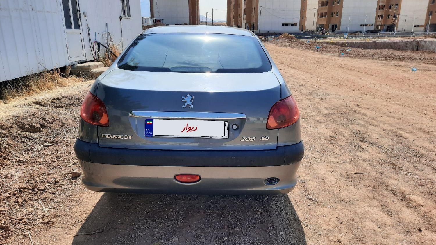 پژو ۲۰۶ صندوق دار v8 - 1395