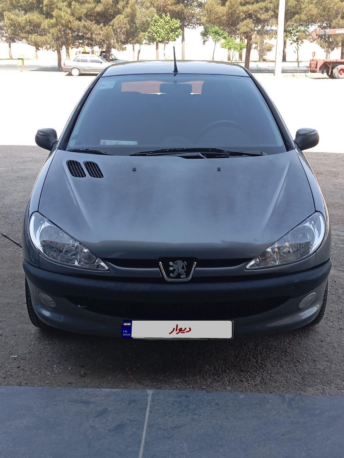پژو ۲۰۶ صندوق دار v8 - 1392