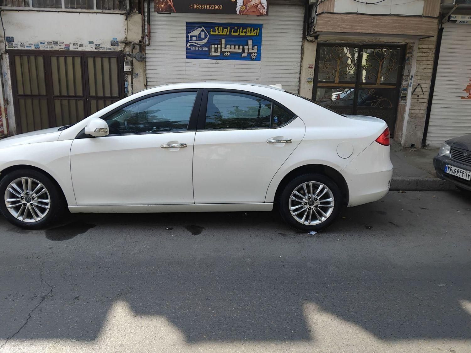 خودرو جک، J5 آگهی ann_18688901