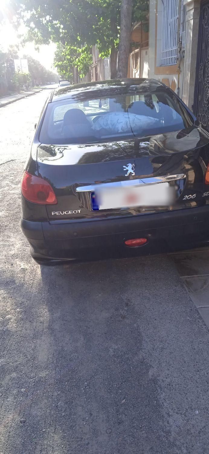 پژو ۲۰۶ صندوق دار v8 - 1396